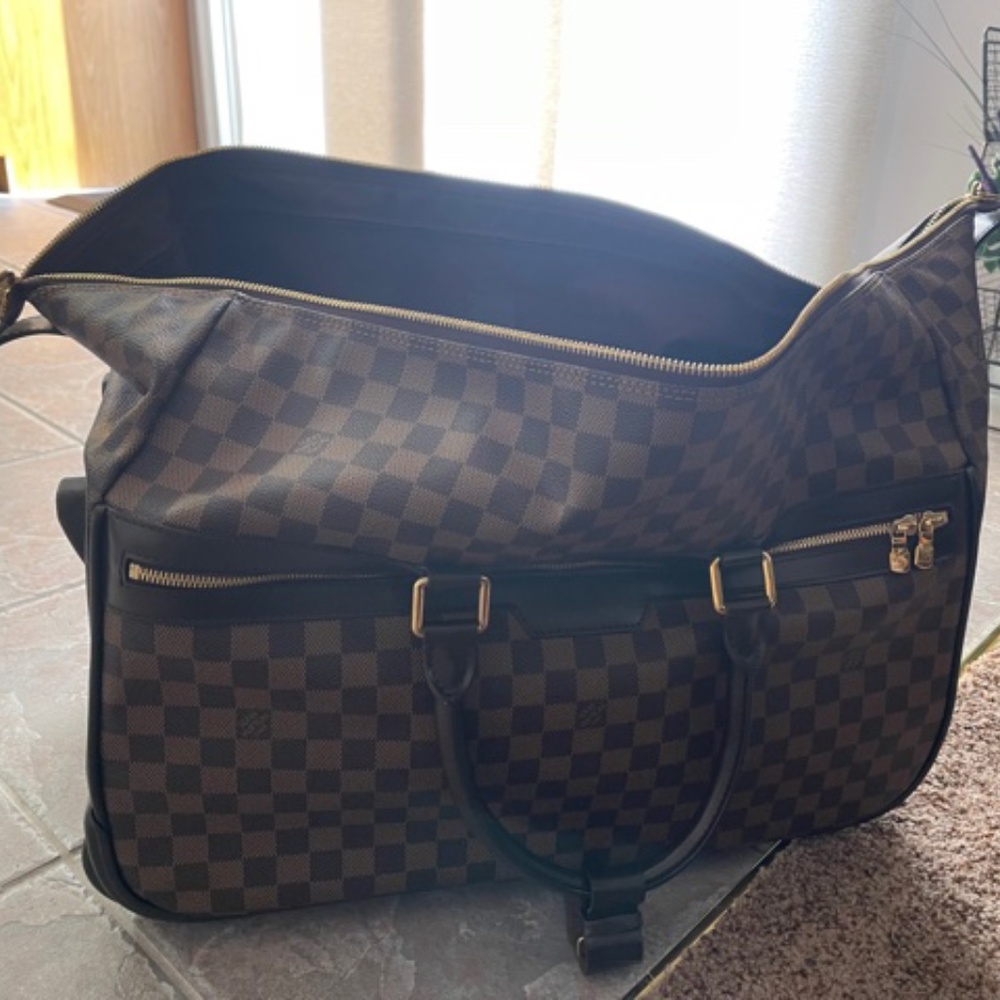 Authentic Louis Vuitton Damier 50 Rolling Luggage